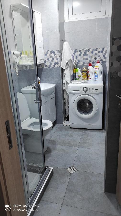 Family Apartament Appartement Tbilisi Buitenkant foto